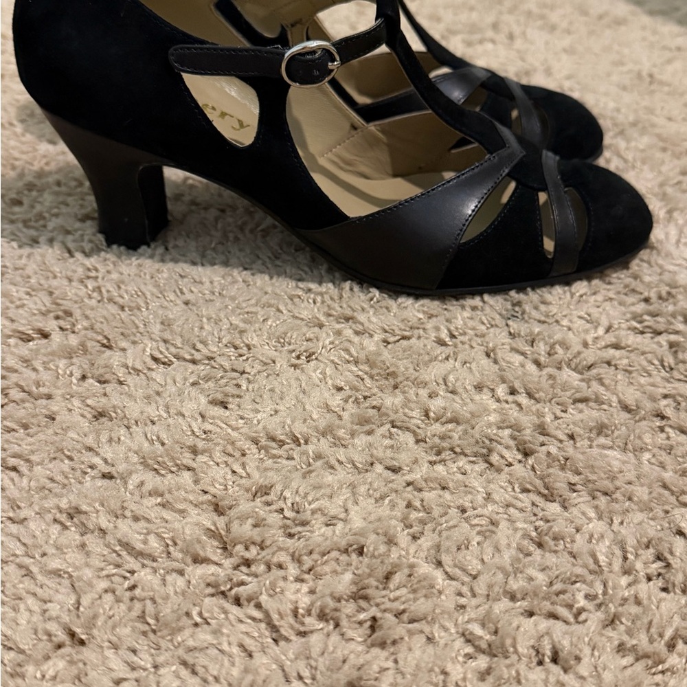 Memery Shoes - Picture 3 of 6